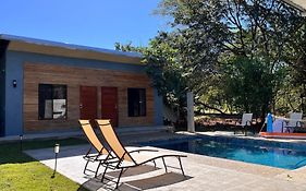 Apartamento Los Guanacastes Cerca De Tamarindo Con Piscina